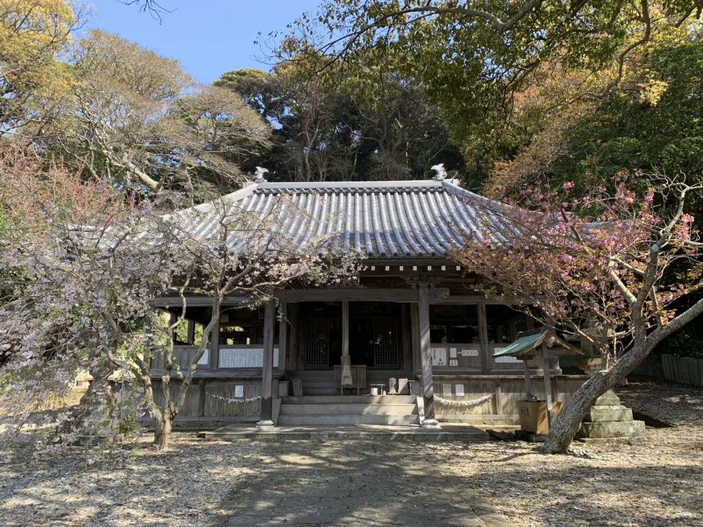 淡路島沼島八幡神社境内